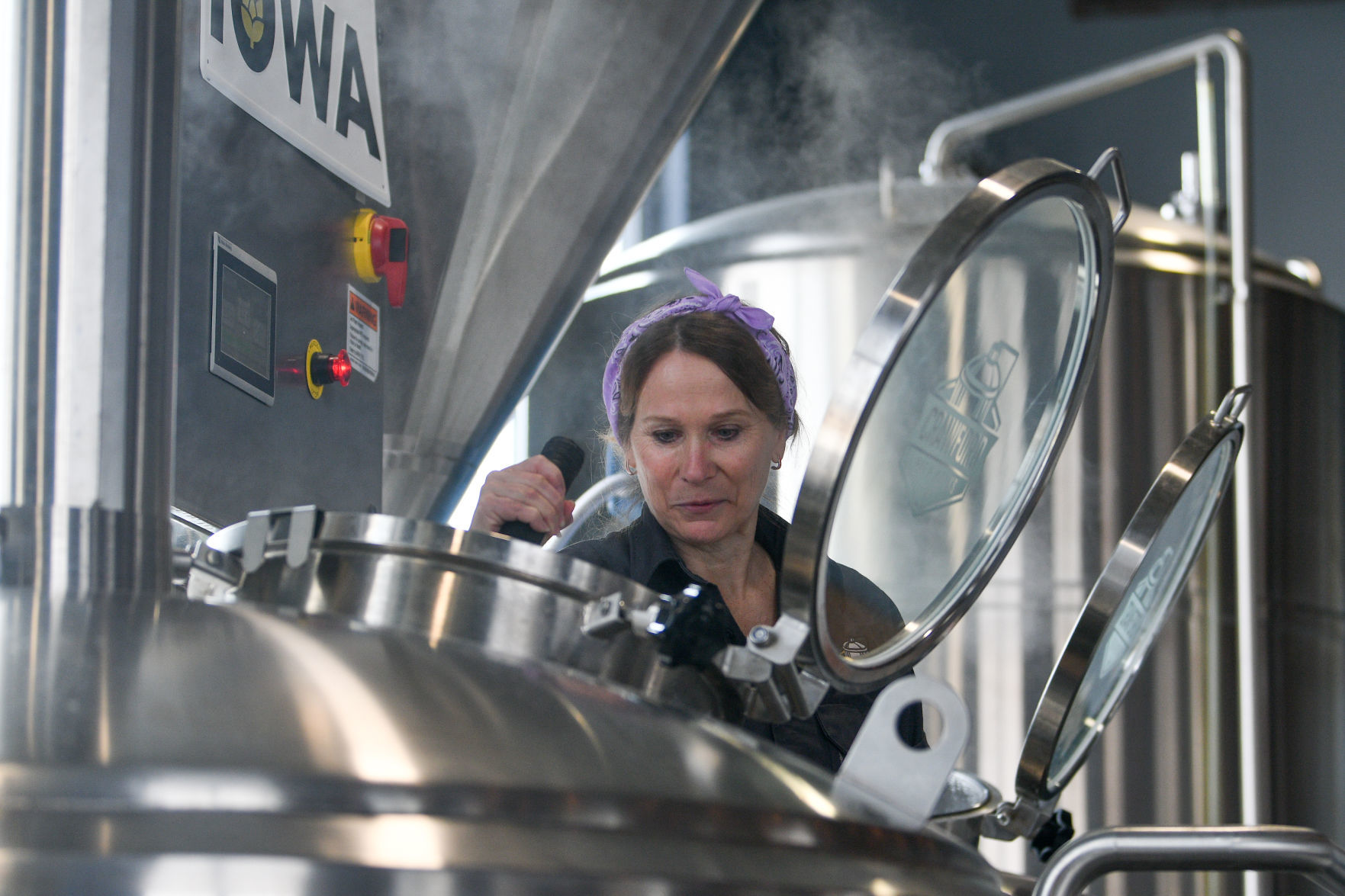 030919-qct-qca-womenbrewers-040a.JPG